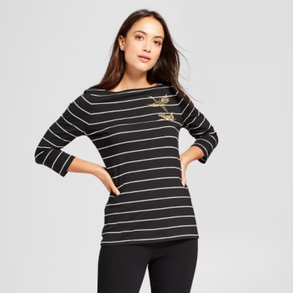 A New Day 3/4 Sleeve Boat Neck Black White Stripe Gold Crane T-shirt - small
